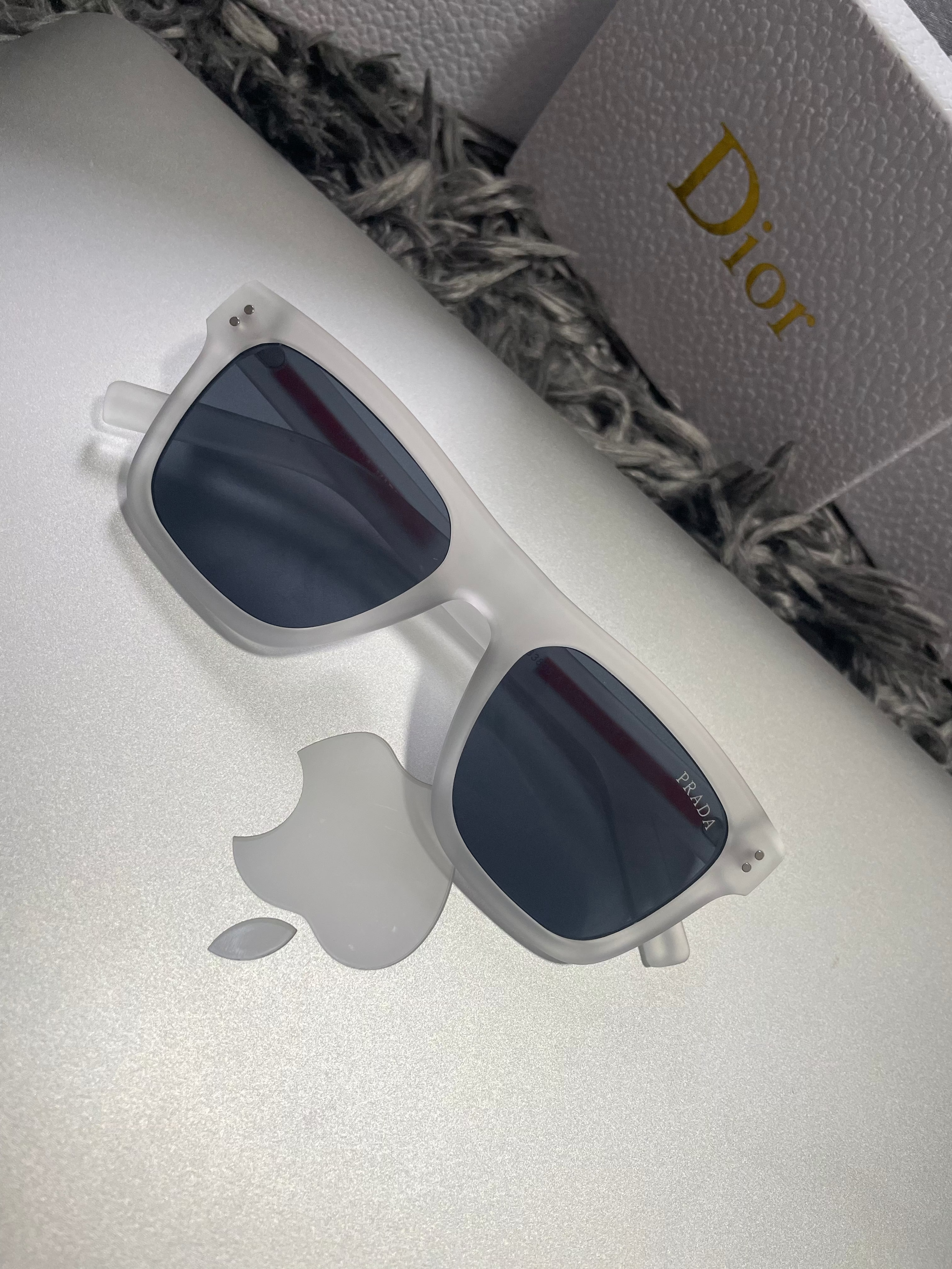 Prada Brille